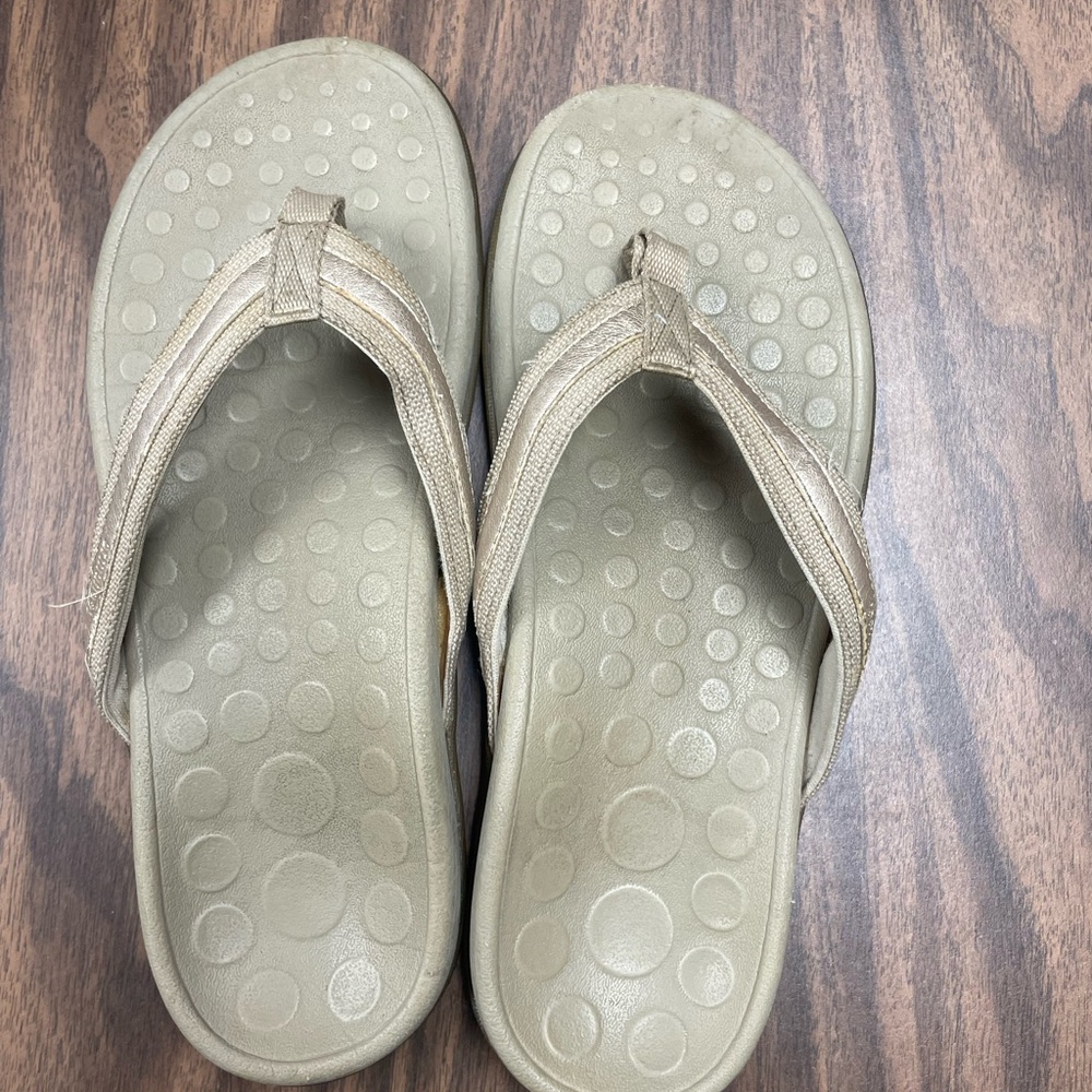 Vionic Tide beige